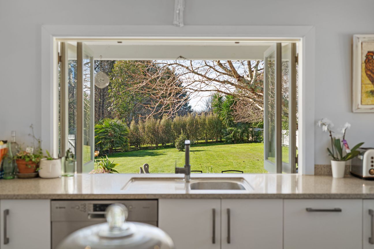 Two Homes, Twice the Value - Vista 5