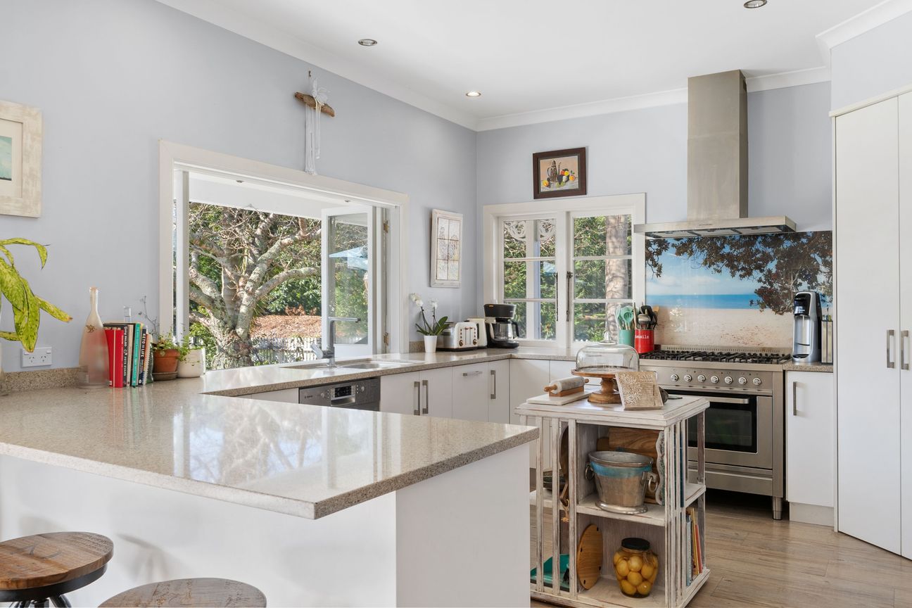 Two Homes, Twice the Value - Vista 2