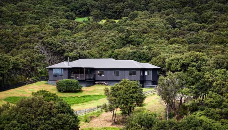 281 J Tolhopf Road, Puhoi