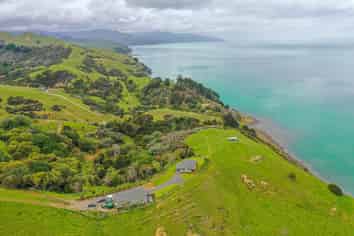1000B Thames Coast Road, Kereta