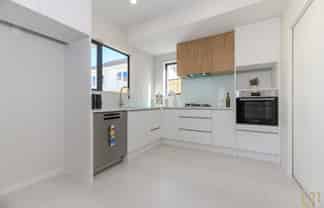 38C Rogan Street, Hillsborough