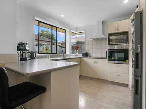 22 Preston Drive, Katikati