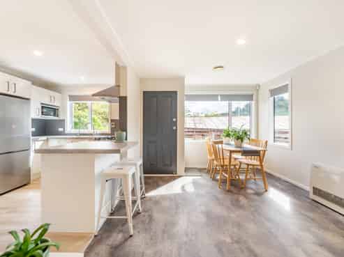 12B Crystal Grove, Birchville