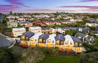 98 Walker Road, Point Chevalier