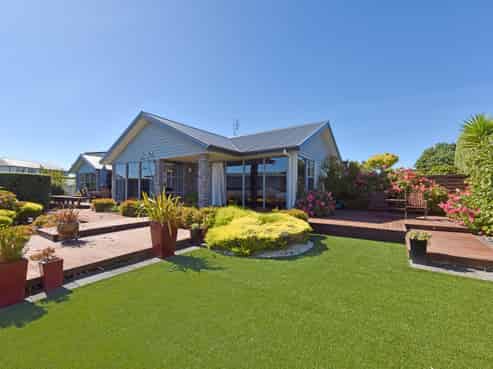 9 Kenmure Drive, Huntsbury