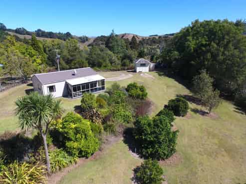 12 Rotoiti Road, Oparau