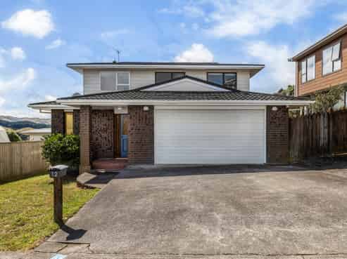 12 Tremaine Place, Camborne