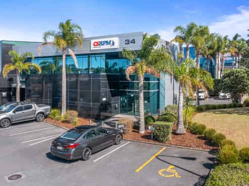 Great deal on this stunning Albany office