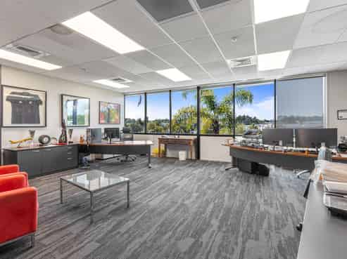 Great deal on this stunning Albany office