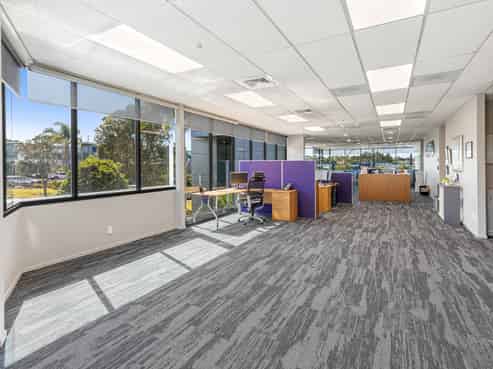Great deal on this stunning Albany office