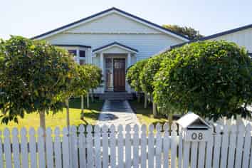 8 Jordan Avenue, Tinwald