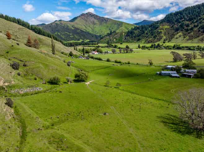 3346 State Highway 6, Okaramio