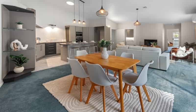 17 Garden Court, Woodhill