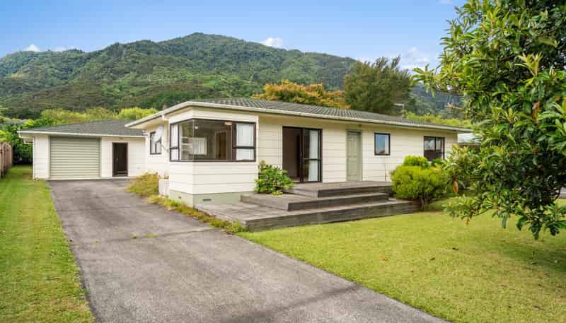 15A East Avenue, Te Aroha