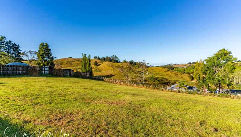 10 Skelton Crescent, Paparoa