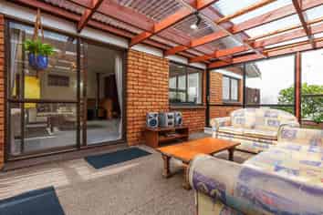 2/529 Weymouth Road, Weymouth