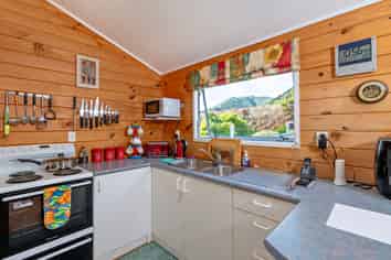 8362 State Highway 35, Waihau Bay