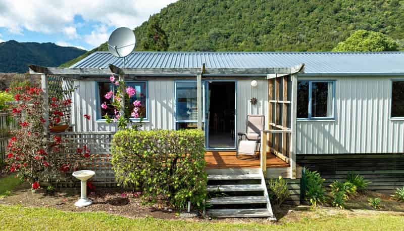 8362 State Highway 35, Waihau Bay