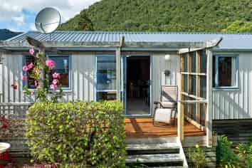 8362 State Highway 35, Waihau Bay