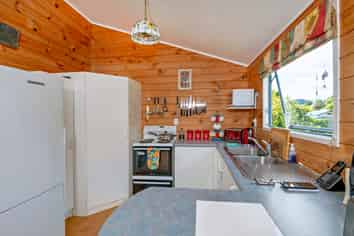 8362 State Highway 35, Waihau Bay