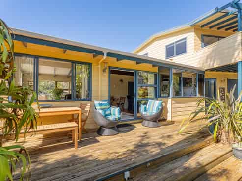 15 Hilldale Crescent, Kuaotunu