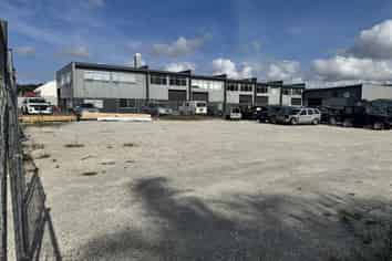 500sqm yard for Lease