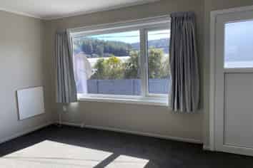 2/35 Dunns Street, Silverstream