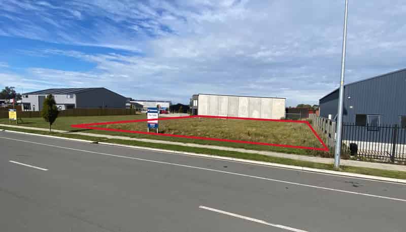 7 Bowmaker Crescent, Ravenswood
