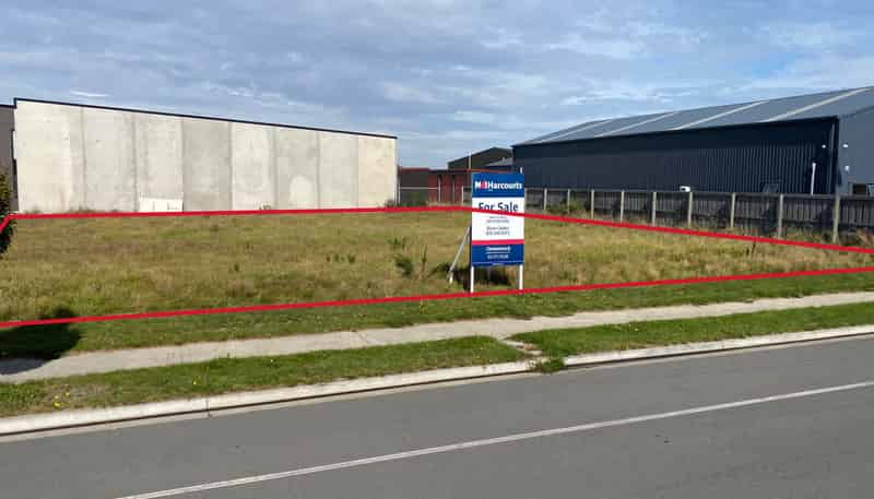 7 Bowmaker Crescent, Ravenswood