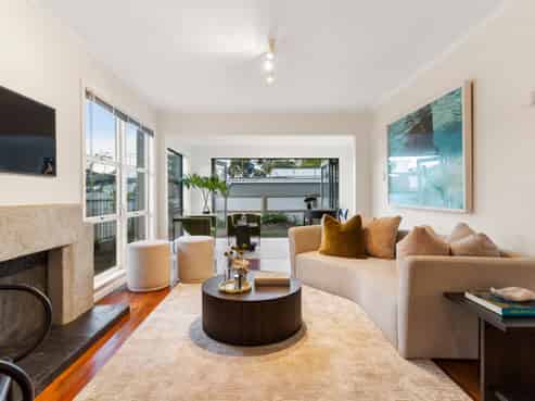 2/12 Taranaki Road, Kohimarama