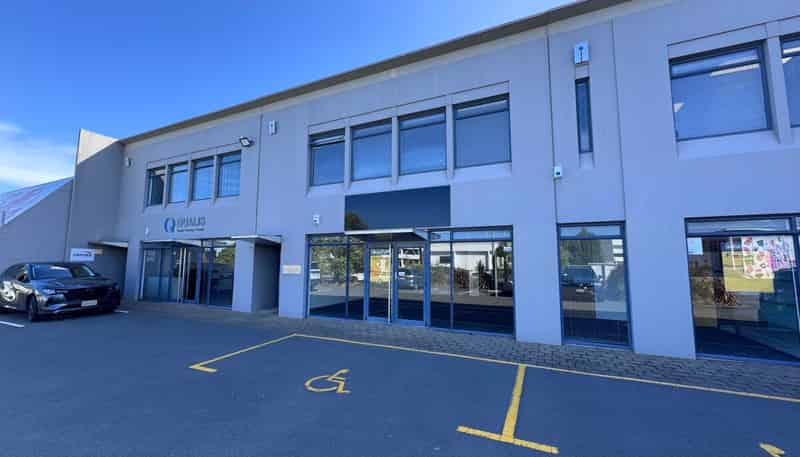 C/16 Sheffield Crescent , Burnside