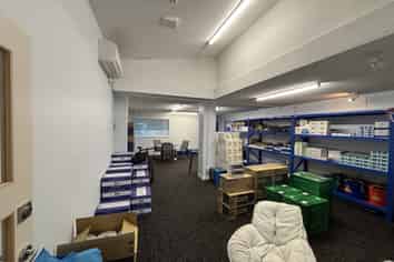 High-Profile Office/Showroom in Kenepuru