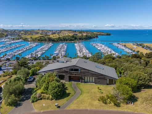 52 Balboa Drive, Matakatia