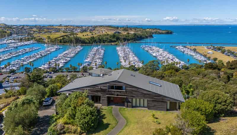 52 Balboa Drive, Matakatia