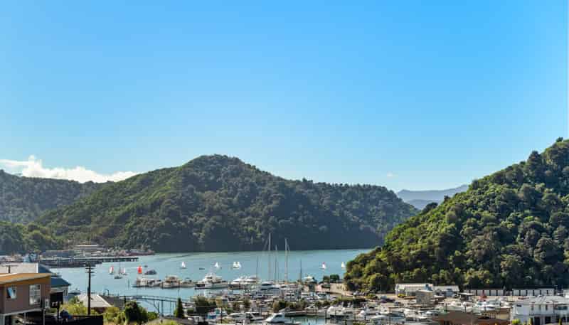 24 Russell Street, Picton