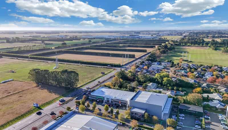 92 Russley Road, Russley