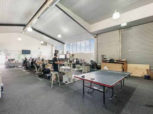 REFURBISHED OFFICE/SHOWROOM