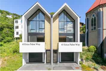 41 or 43 Erica Pabst Way, Island Bay