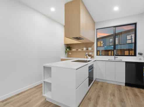 1/70 Killarney Street, Takapuna
