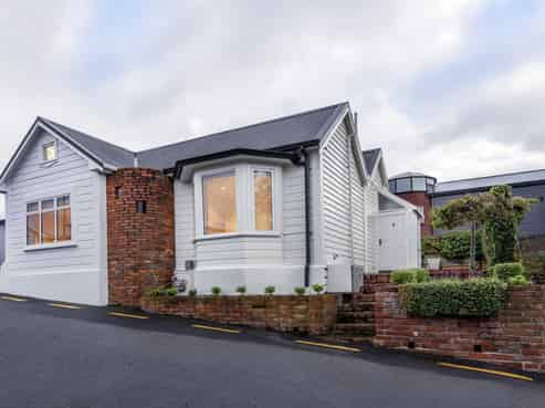 8 Yale Road, Mount Cook