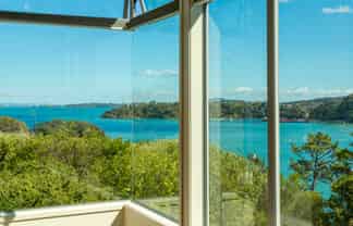 29 Rothschild Terrace, Waiheke Island