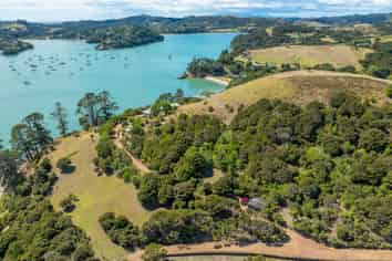 29 Rothschild Terrace, Waiheke Island