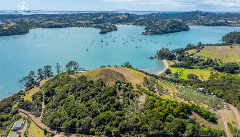29 Rothschild Terrace, Waiheke Island