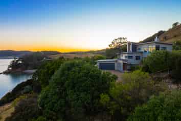 29 Rothschild Terrace, Waiheke Island