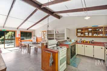 64 Cape Barrier Road, Great Barrier Island