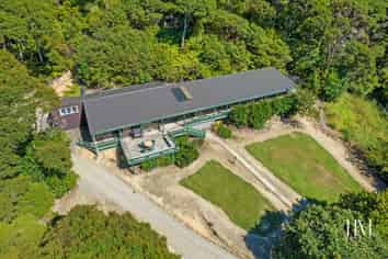 64 Cape Barrier Road, Great Barrier Island