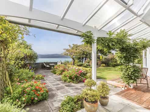 51 Awa Road, Karaka Bays