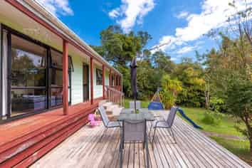 1096 State Highway 12, Opononi