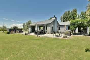 36 Eureka Road, CLYDE