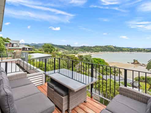 120 Rapata Road, Oakura Coast